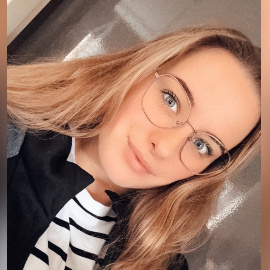 Monique de Vries